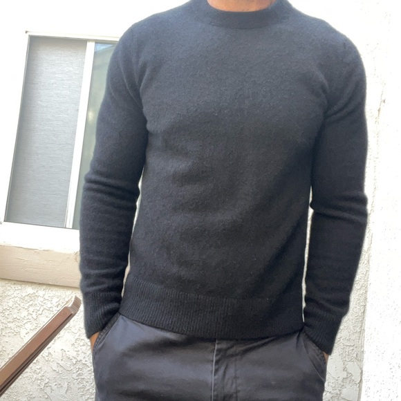 Banana Republic Black Cashmere Crewneck Sweater Slim Fit - Picture 2 of 5